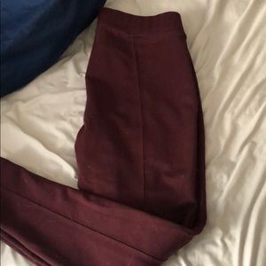 Maroon dress leggings